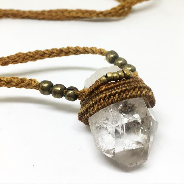 Quartz Macrame Pendant - Lost Cosmos